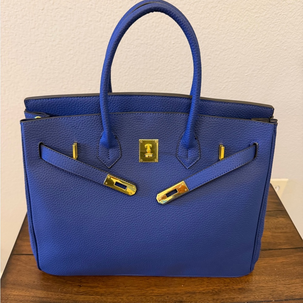 Elegant Blue Leather Bag